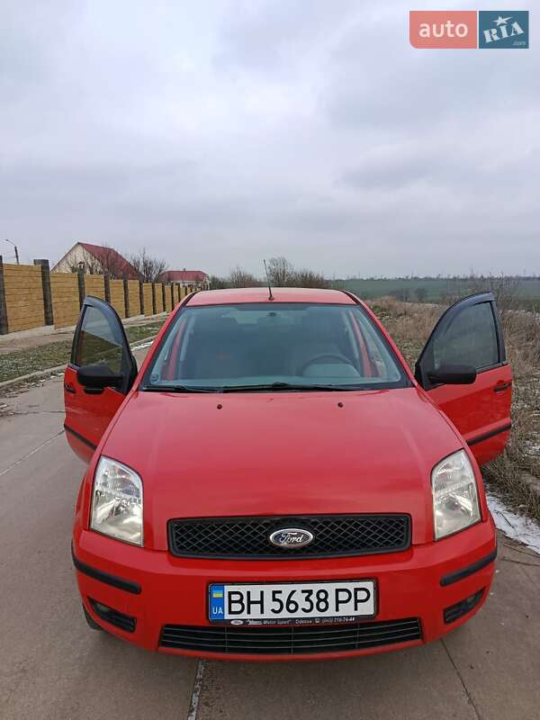Хетчбек Ford Fusion 2003 в Первомайську