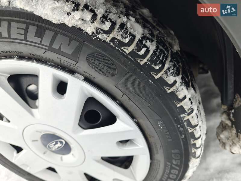 Хетчбек Ford Fusion 2007 в Луцьку