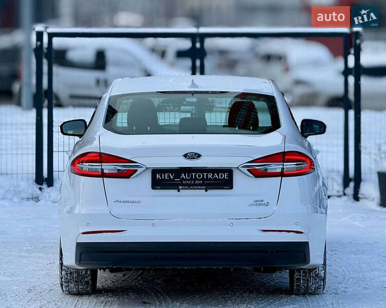 Седан Ford Fusion 2018 в Києві