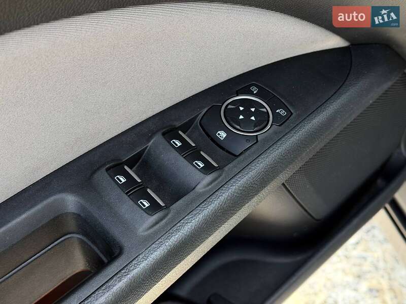 Седан Ford Fusion 2016 в Кривом Роге фото 36 Седан Ford Fusion 2016 в Кривом Роге