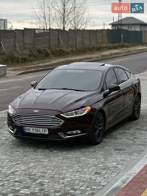 Седан Ford Fusion 2018 в Буче