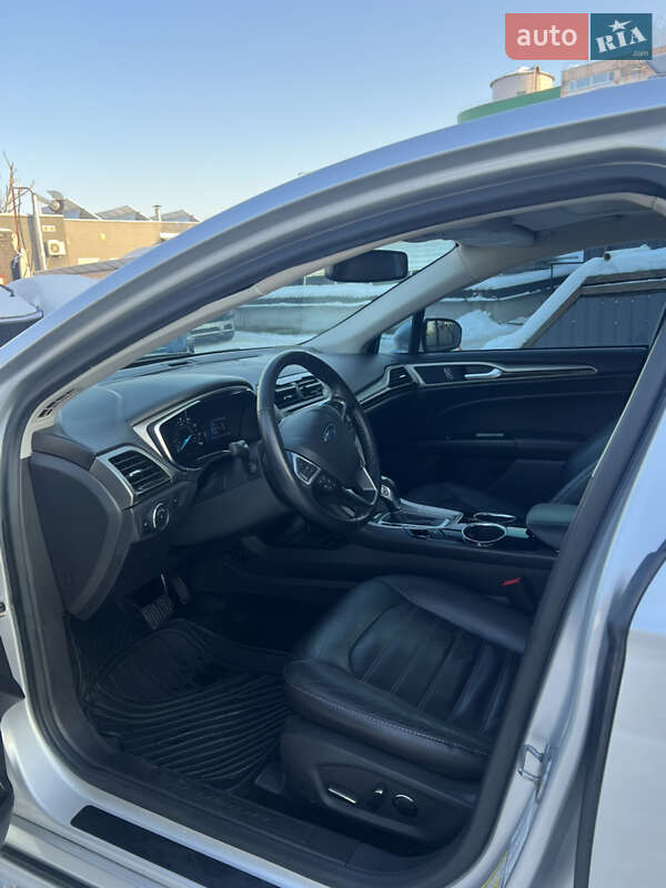 Седан Ford Fusion 2013 в Киеве