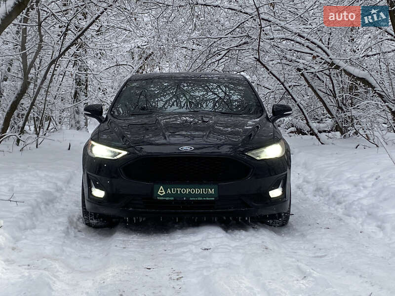 Седан Ford Fusion 2020 в Киеве
