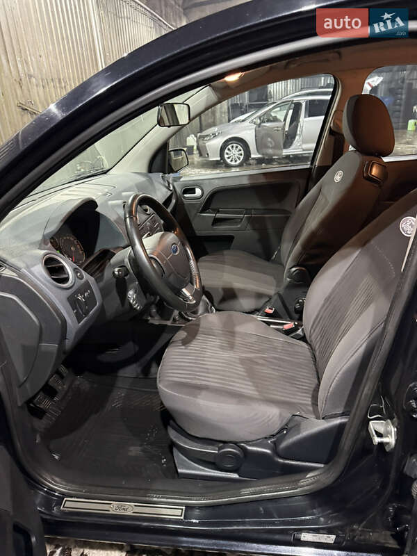 Хетчбек Ford Fusion 2011 в Києві