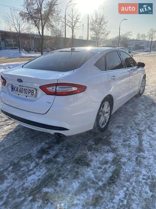 Седан Ford Fusion 2016 в Киеве