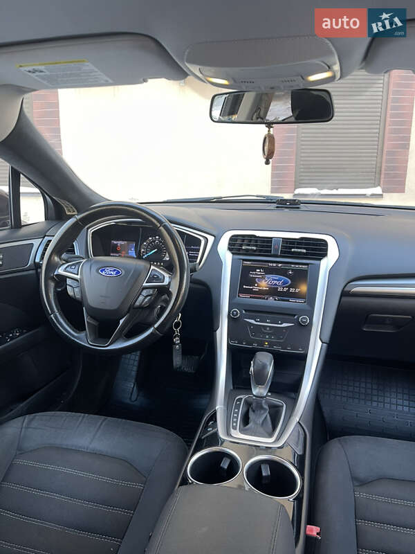 Седан Ford Fusion 2012 в Києві фото 6 Седан Ford Fusion 2012 в Києві