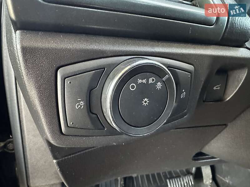 Седан Ford Fusion 2016 в Львові