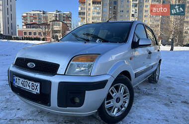 Хетчбек Ford Fusion 2006 в Долині
