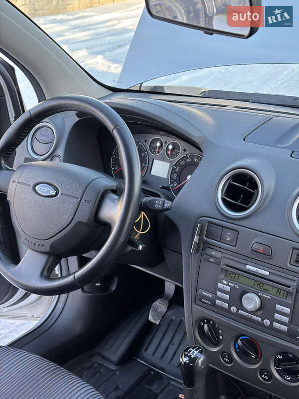 Хетчбек Ford Fusion 2007 в Запоріжжі фото 10 Хетчбек Ford Fusion 2007 в Запоріжжі