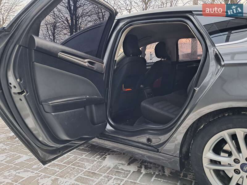 Седан Ford Fusion 2017 в Кропивницком