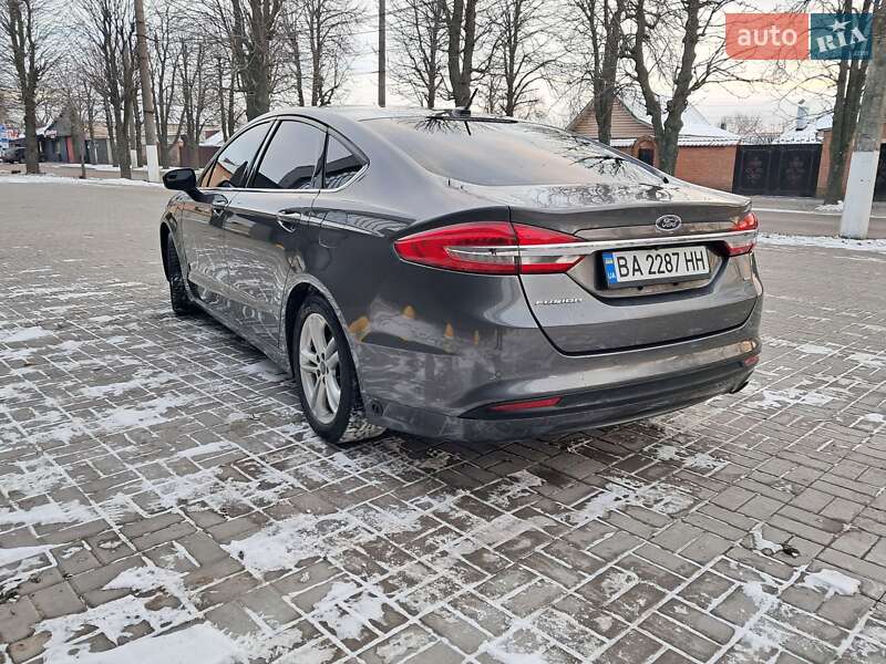 Седан Ford Fusion 2017 в Кропивницком