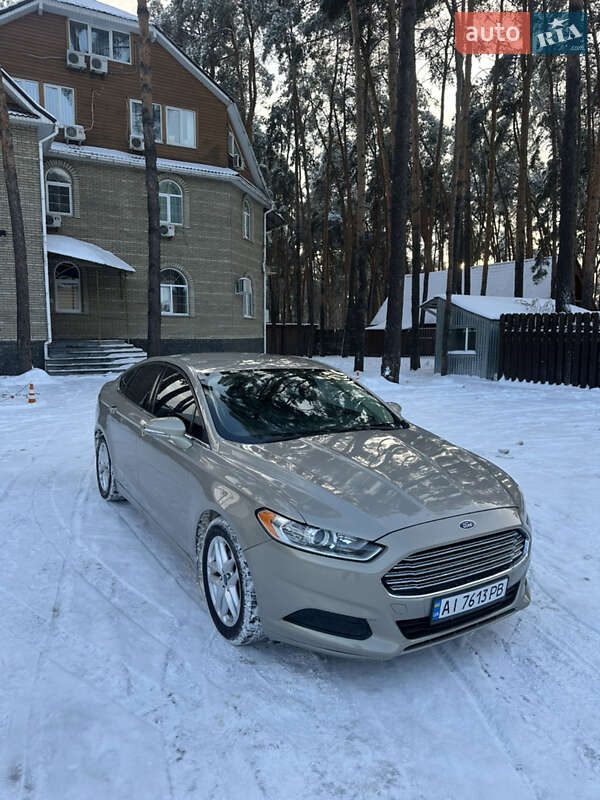 Седан Ford Fusion 2015 в Киеве