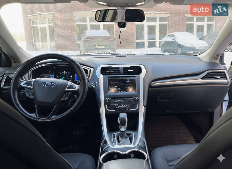 Седан Ford Fusion 2015 в Киеве фото 9 Седан Ford Fusion 2015 в Киеве