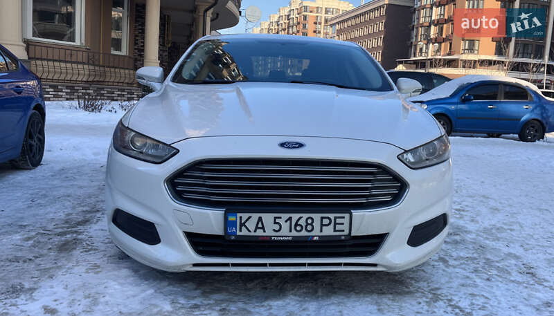 Седан Ford Fusion 2015 в Киеве фото 2 Седан Ford Fusion 2015 в Киеве