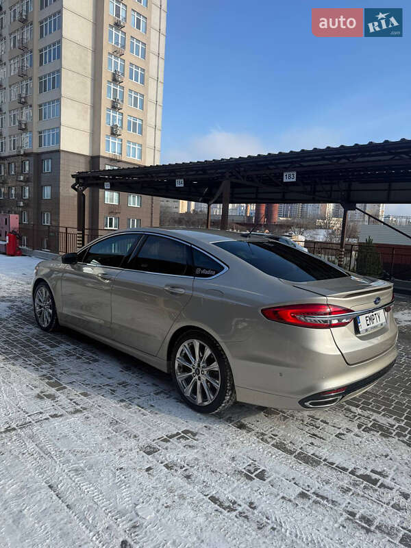 Седан Ford Fusion 2017 в Одесі
