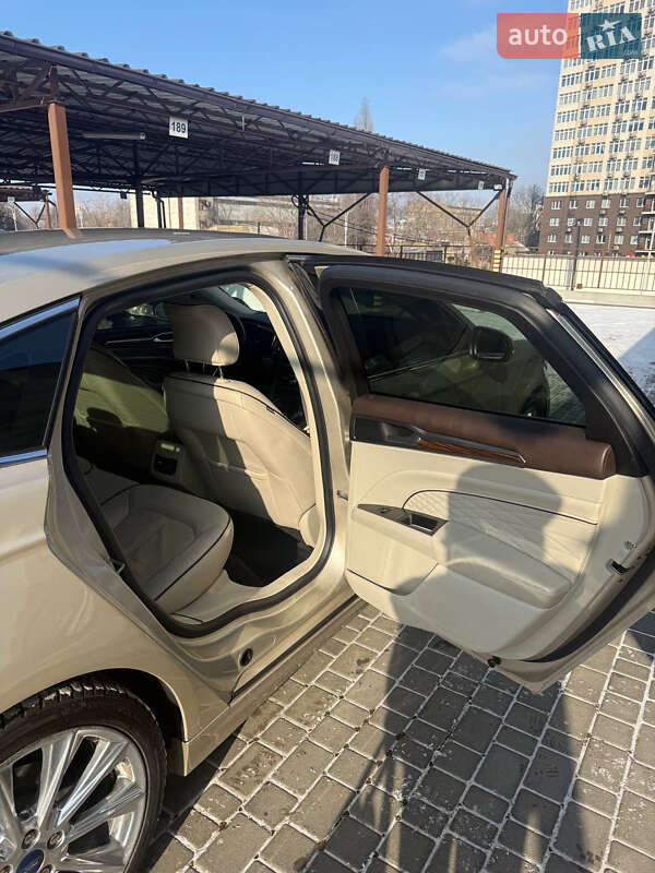 Седан Ford Fusion 2017 в Одесі