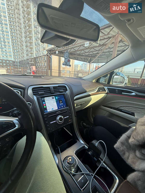 Седан Ford Fusion 2017 в Одесі