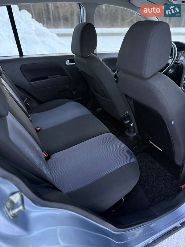 Хэтчбек Ford Fusion 2007 в Луцке