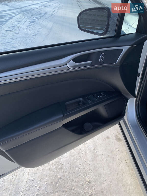 Седан Ford Fusion 2018 в Черкассах фото 21 Седан Ford Fusion 2018 в Черкассах