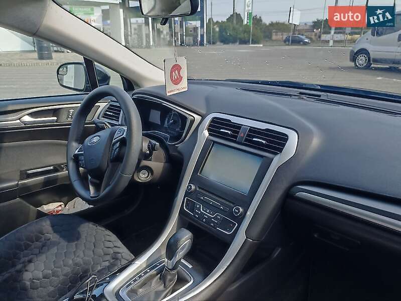 Седан Ford Fusion 2015 в Львове