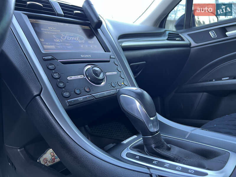 Седан Ford Fusion 2015 в Житомире