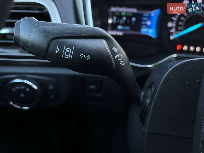 Седан Ford Fusion 2013 в Києві