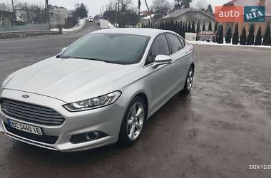 Седан Ford Fusion 2016 в Львові