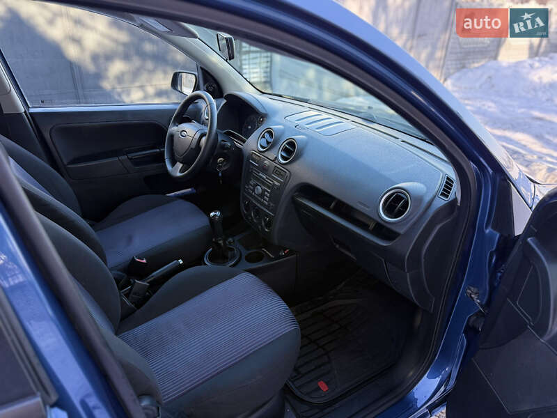 Хэтчбек Ford Fusion 2007 в Мене