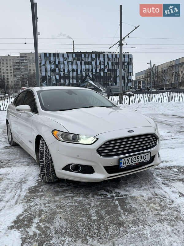 Седан Ford Fusion 2015 в Харкові фото Седан Ford Fusion 2015 в Харкові