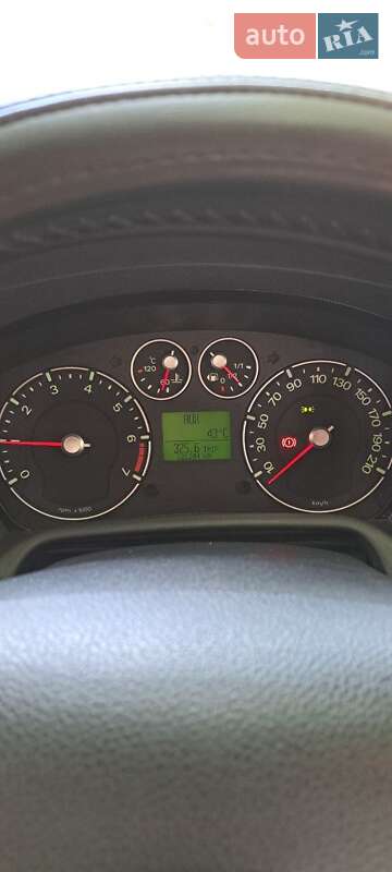 Хэтчбек Ford Fusion 2007 в Зачепиловке