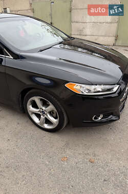Седан Ford Fusion 2015 в Днепре