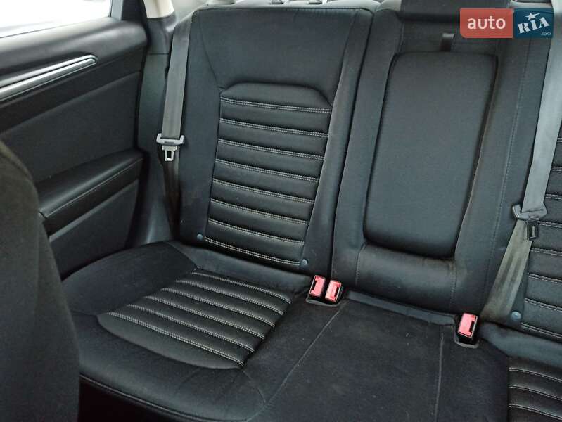 Седан Ford Fusion 2015 в Харкові