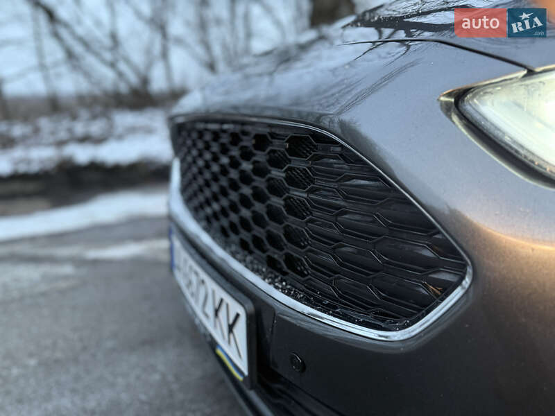 Седан Ford Fusion 2016 в Киеве фото 25 Седан Ford Fusion 2016 в Киеве