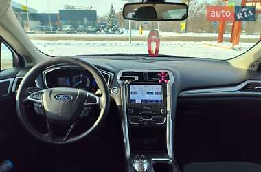 Седан Ford Fusion 2019 в Ірпені