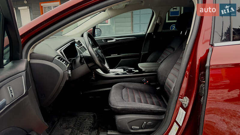 Седан Ford Fusion 2014 в Черкасах