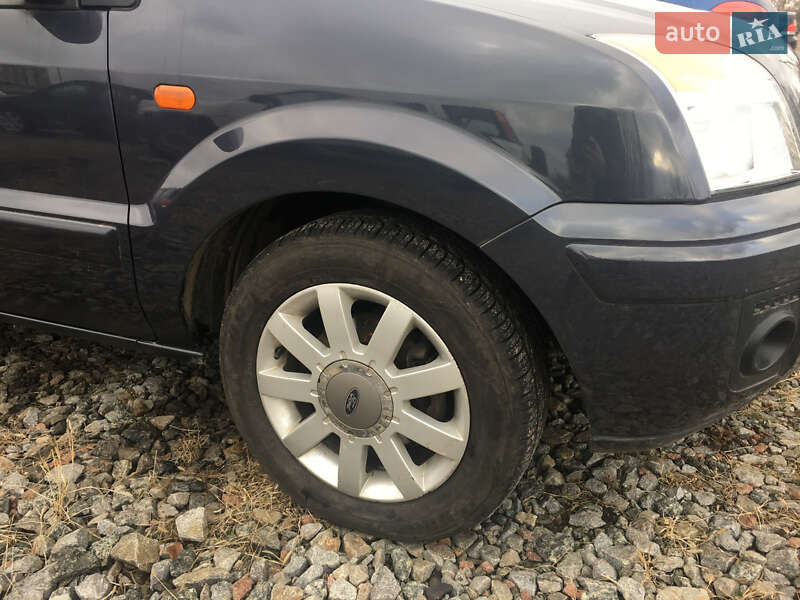 Хэтчбек Ford Fusion 2010 в Киеве