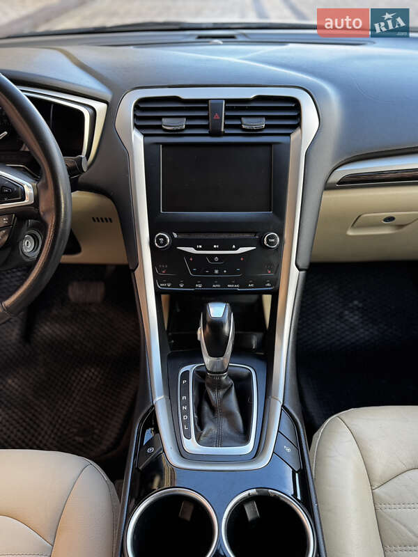 Седан Ford Fusion 2012 в Ізмаїлі