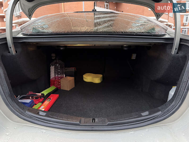 Седан Ford Fusion 2015 в Одесі