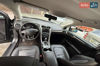 Седан Ford Fusion 2014 в Львове