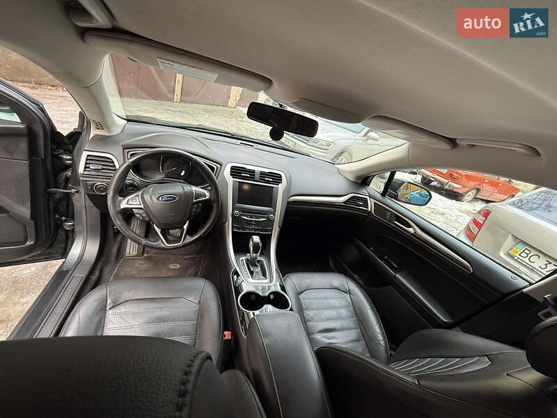 Седан Ford Fusion 2014 в Львове