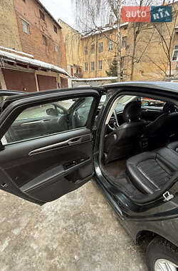 Седан Ford Fusion 2014 в Львове