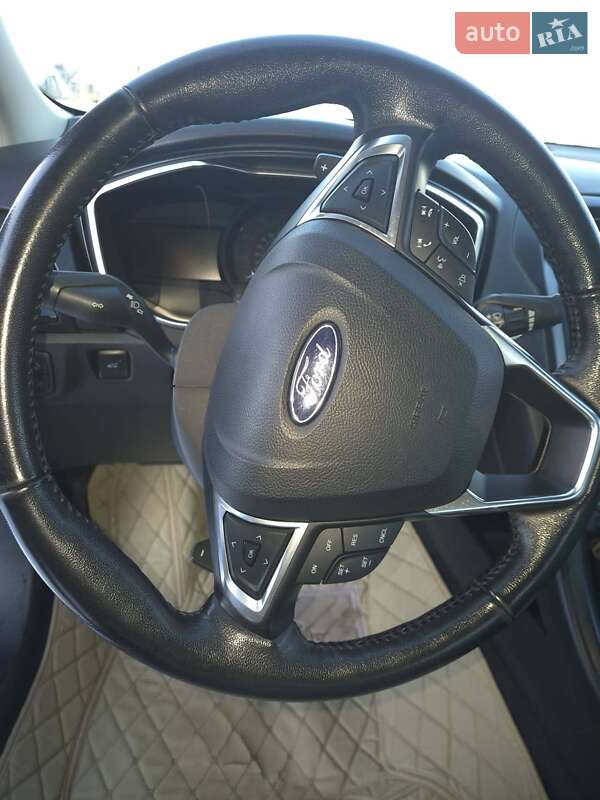 Седан Ford Fusion 2018 в Тернополі