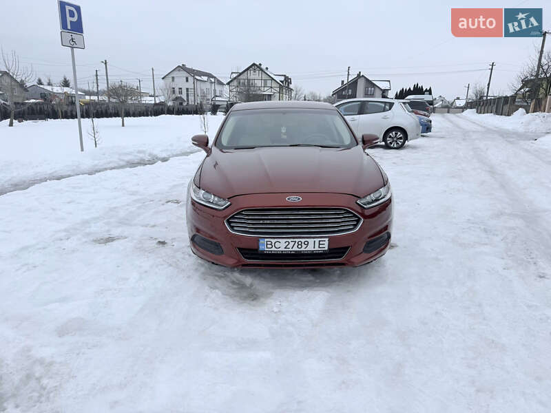 Седан Ford Fusion 2014 в Львові