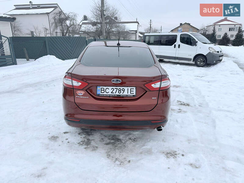 Седан Ford Fusion 2014 в Львові