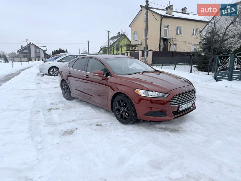 Седан Ford Fusion 2014 в Львові