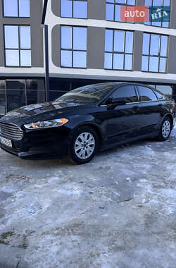 Седан Ford Fusion 2013 в Львове