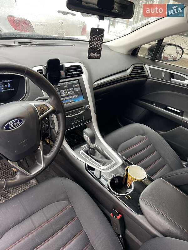 Седан Ford Fusion 2014 в Вінниці