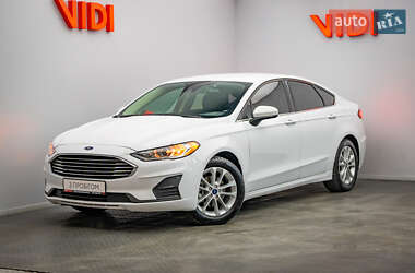 Седан Ford Fusion 2019 в Киеве