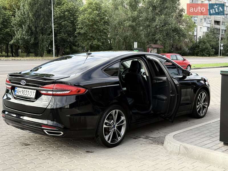 Седан Ford Fusion 2017 в Киеве
