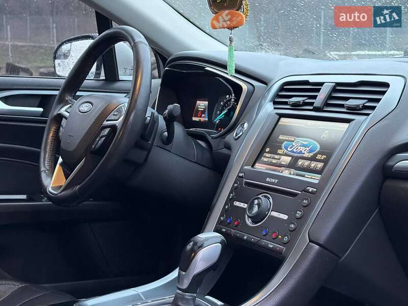 Седан Ford Fusion 2015 в Запоріжжі